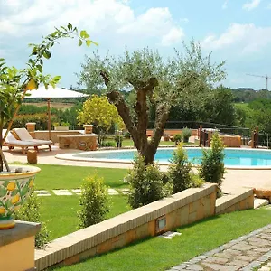 *** Bed and breakfast La Valle Dei Casali Com Italia