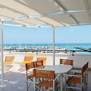 Fiorella 3* Cattolica